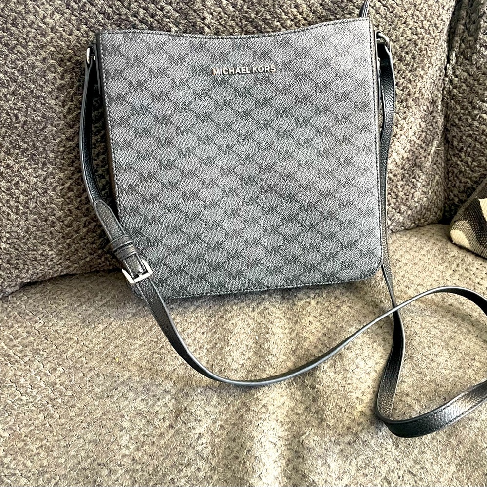 Michael Kors Purse-Like New